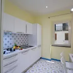 Aparthotel House 4*