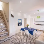 House 4*