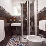 Aparthotel House