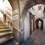 Aparthotel House