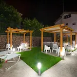 House 4*