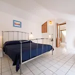 House 4*