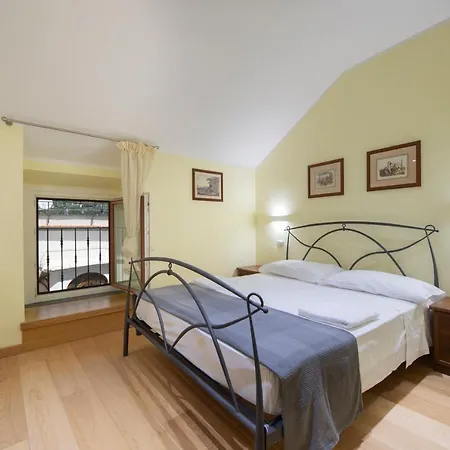 House 4*