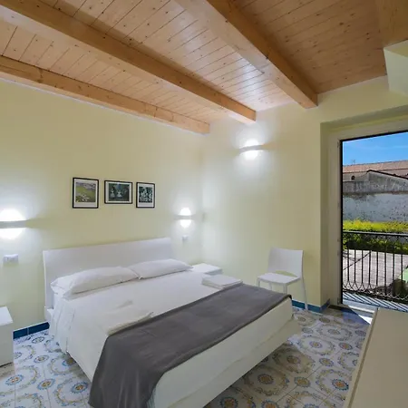 House 4*