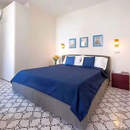 House Aparthotel