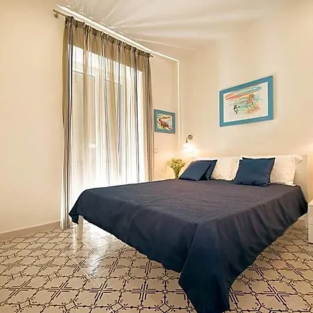 House 4*