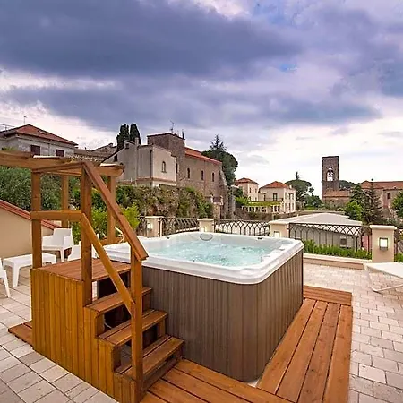 House Hotel apartamentowy 4*