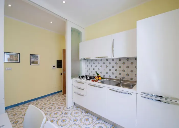 House 4*
